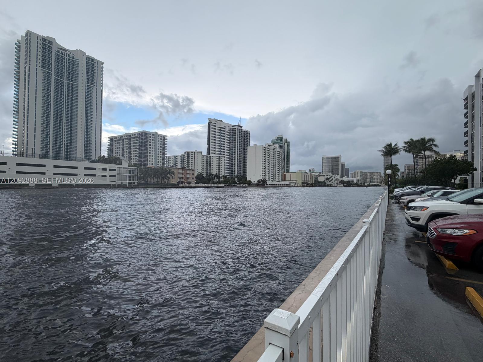 1000 Parkview Dr # 507, Hallandale Beach FL 33009 photo 2
