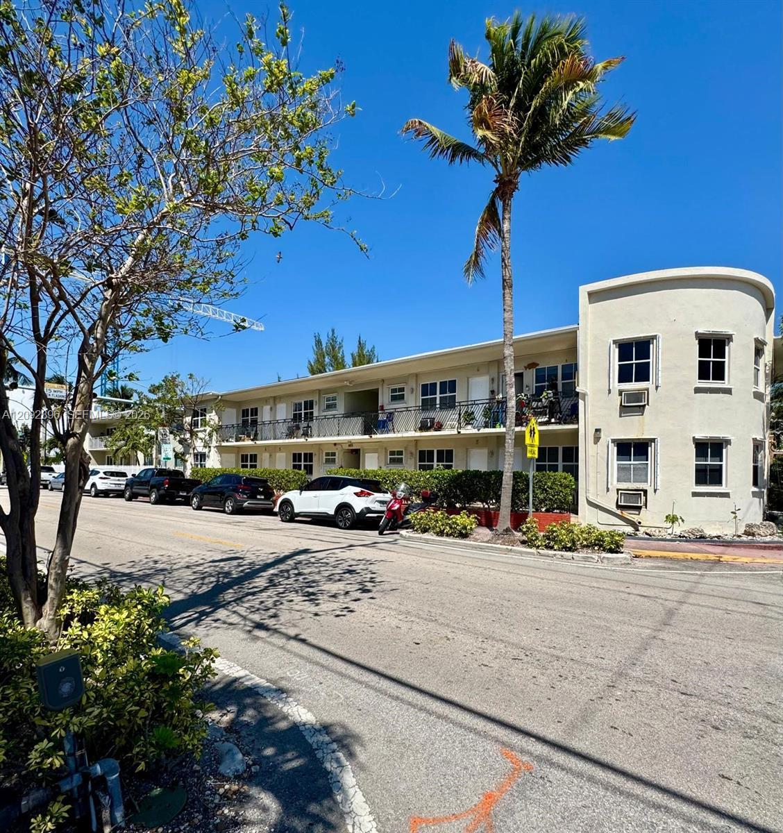 605 77th St # 3, Miami Beach FL 33141 photo 4