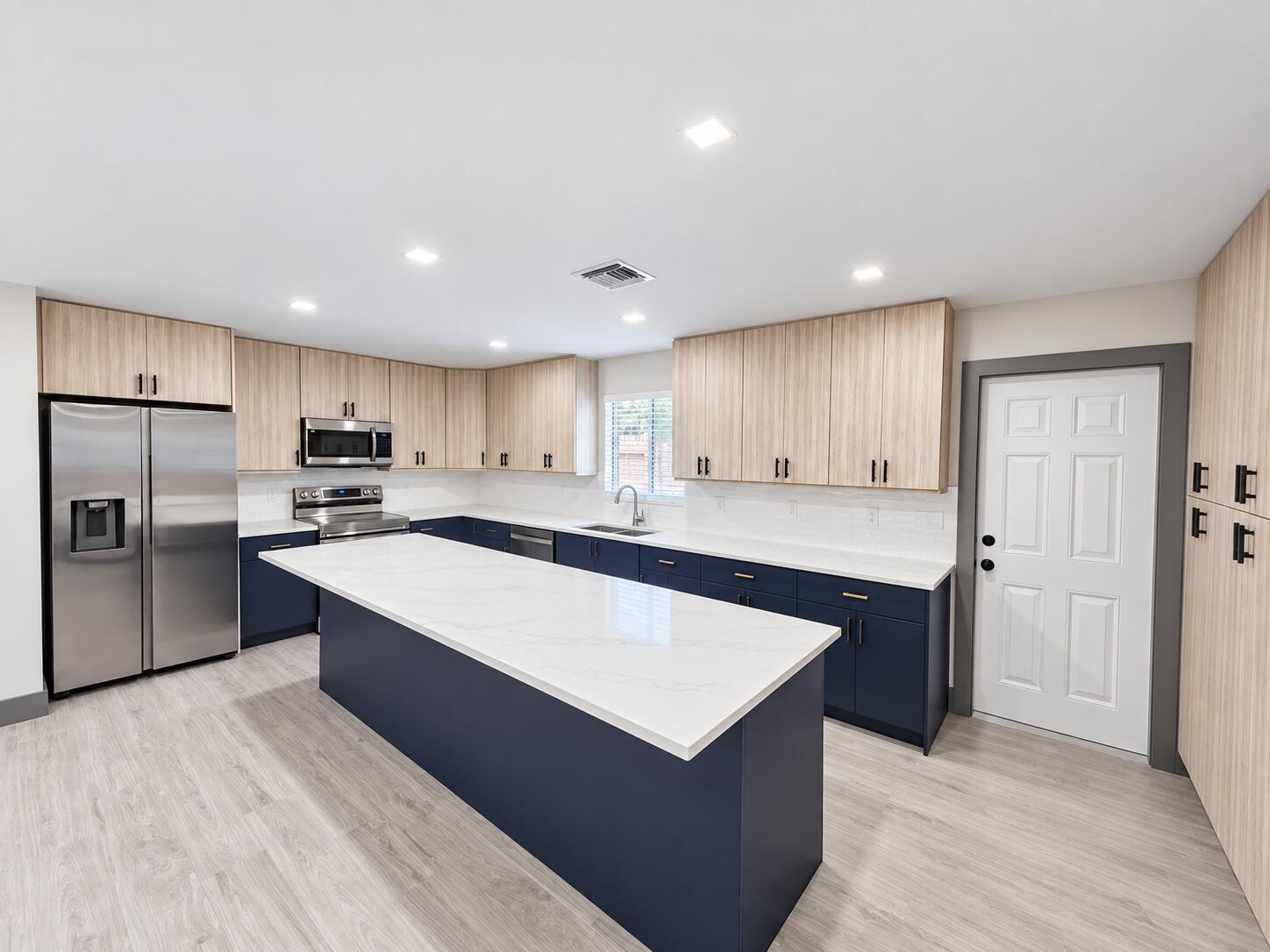 1402 NE 2nd Avenue, Fort Lauderdale FL 33305 photo 3