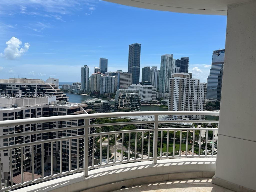 848 Brickell Key Dr # 2303, Miami FL 33131 photo 2