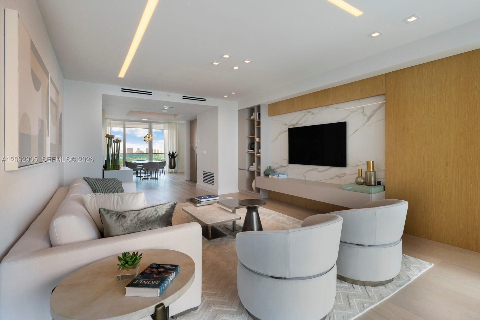 300 S Pointe Dr # 4206, Miami Beach FL 33139 photo 3