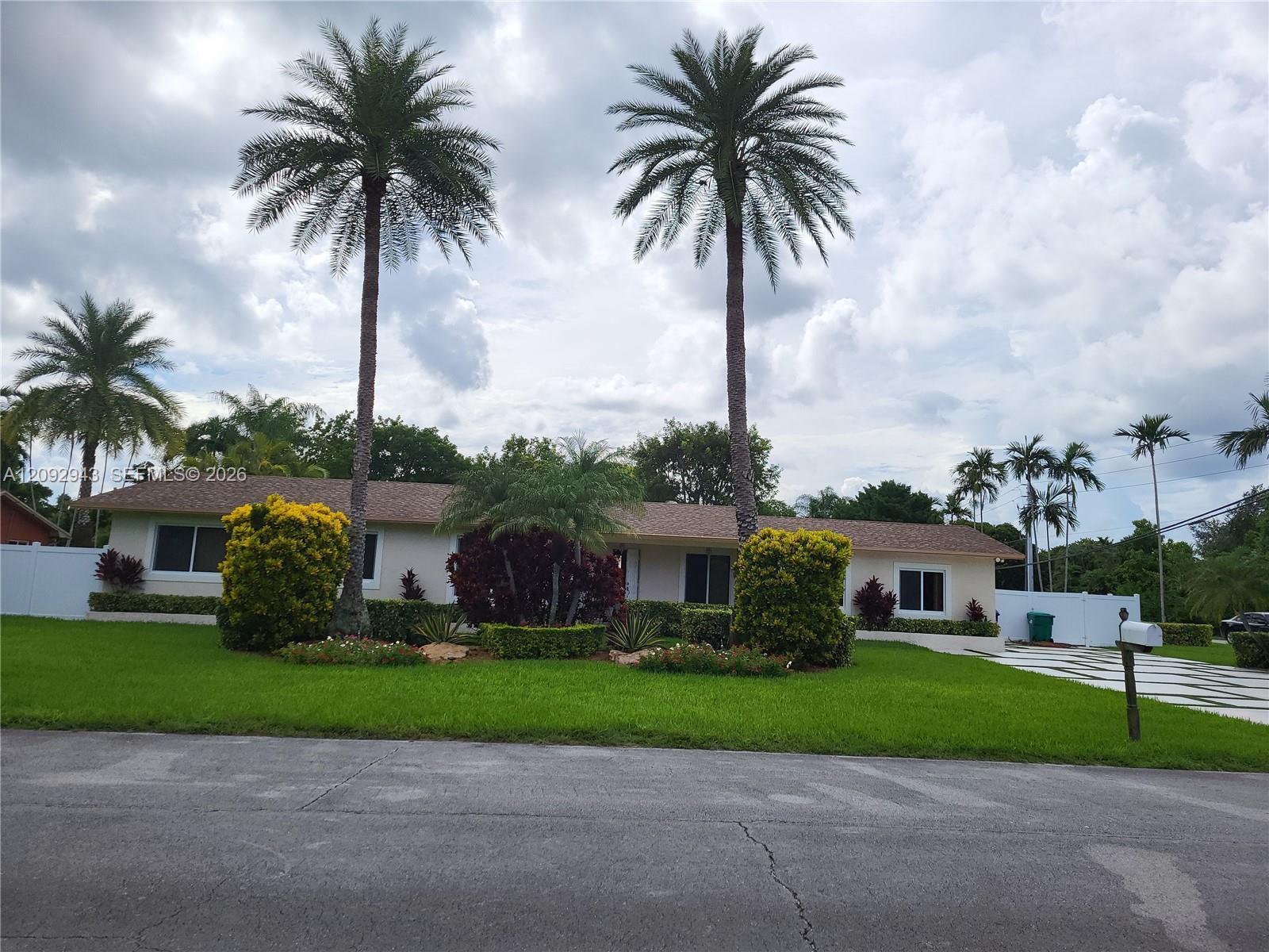 12804 SW 94th Pl, Miami FL 33176 photo 5