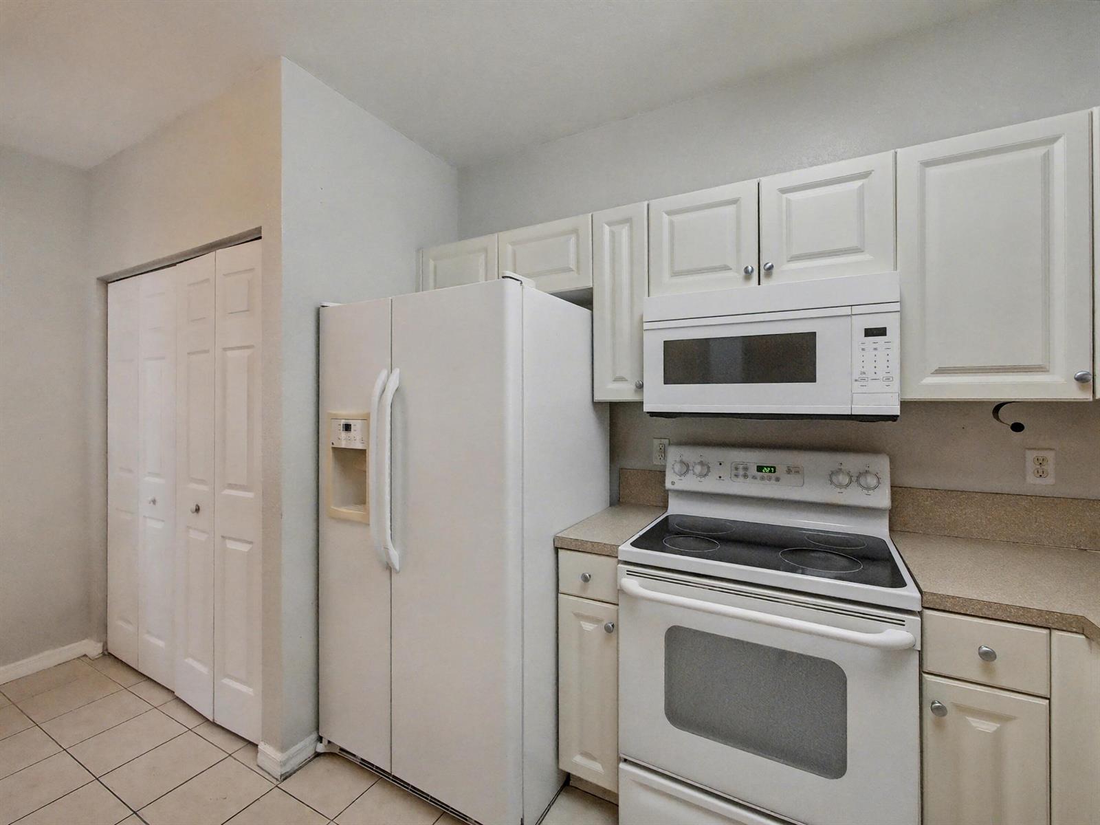 3425 Sonoma Drive, Riviera Beach FL 33404 photo 3