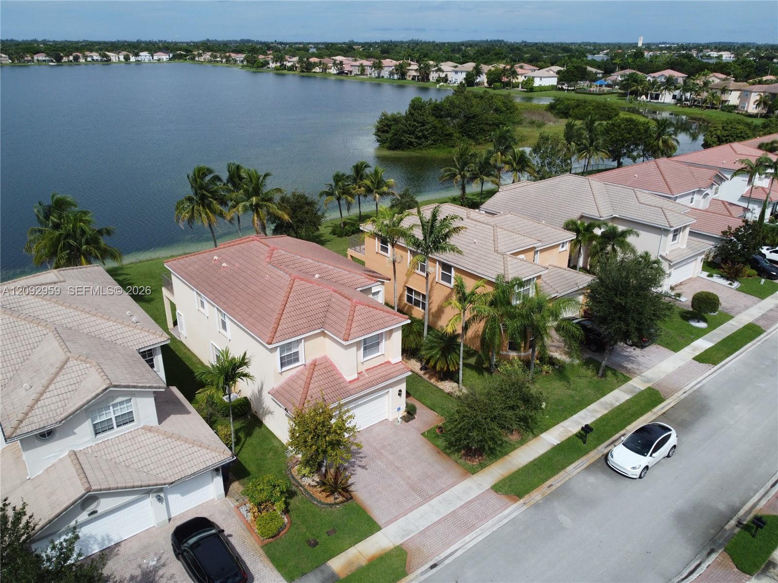 4276 SW 179th Way, Miramar FL 33029 photo 3