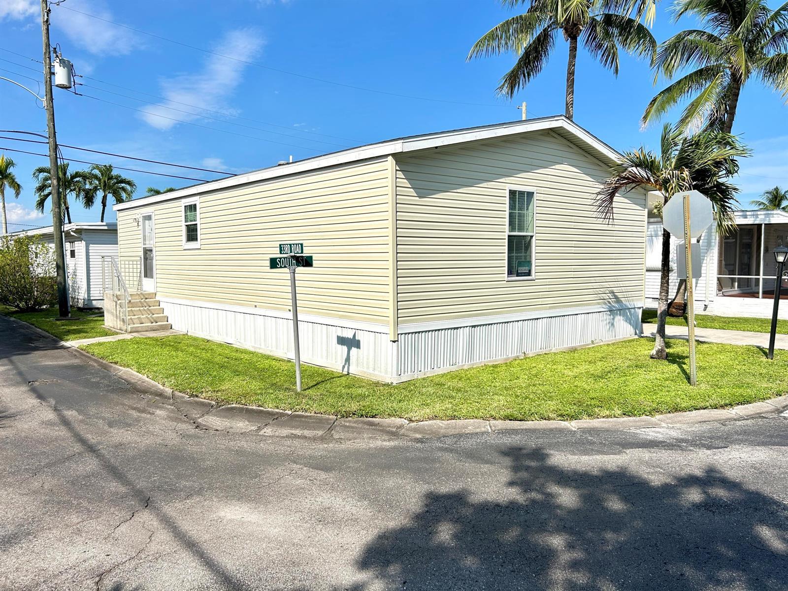 3349 South Street, Hollywood FL 33021 photo 2