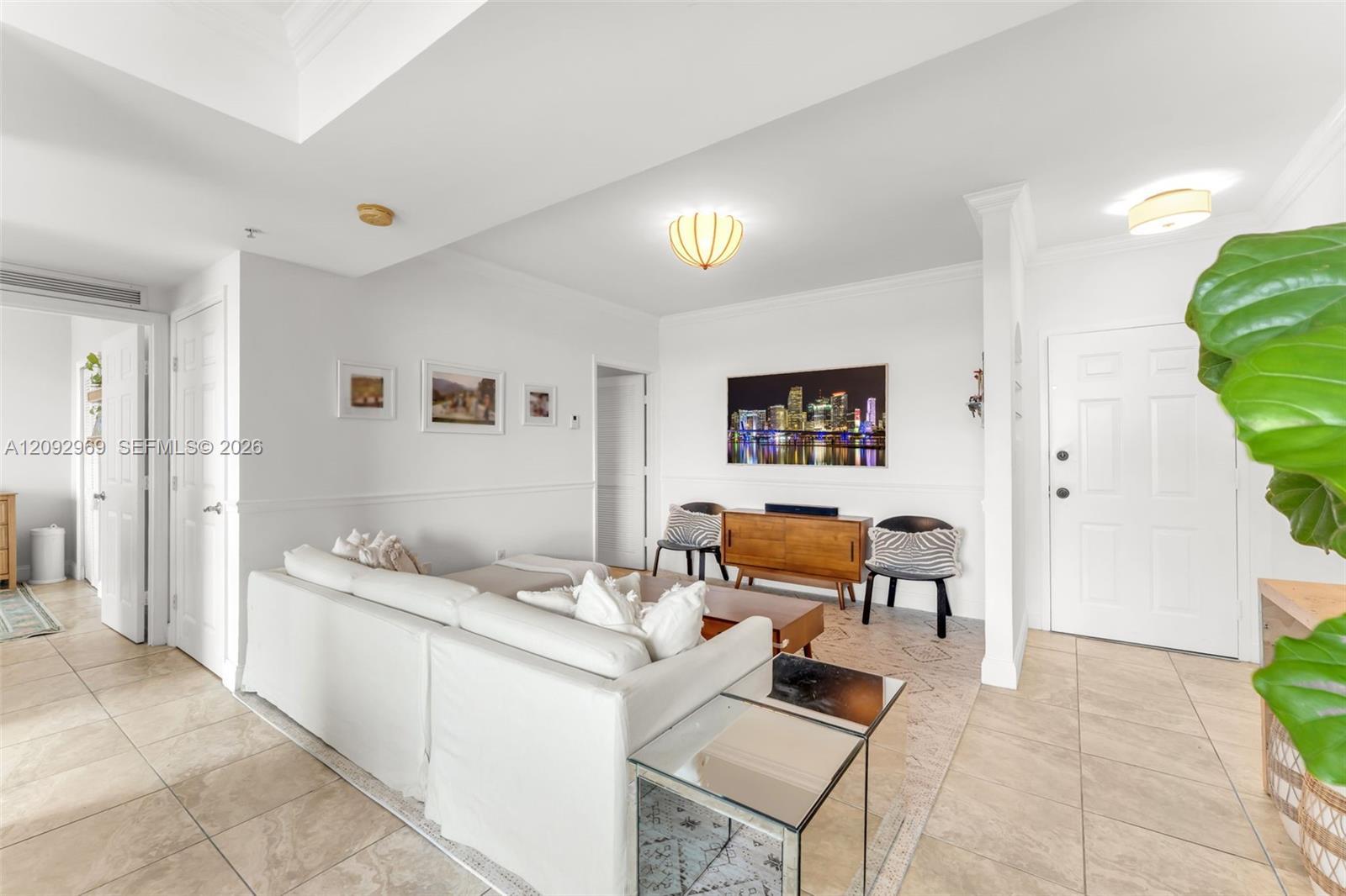 2425 SW 27th Ave # 704, Miami FL 33145 photo 4