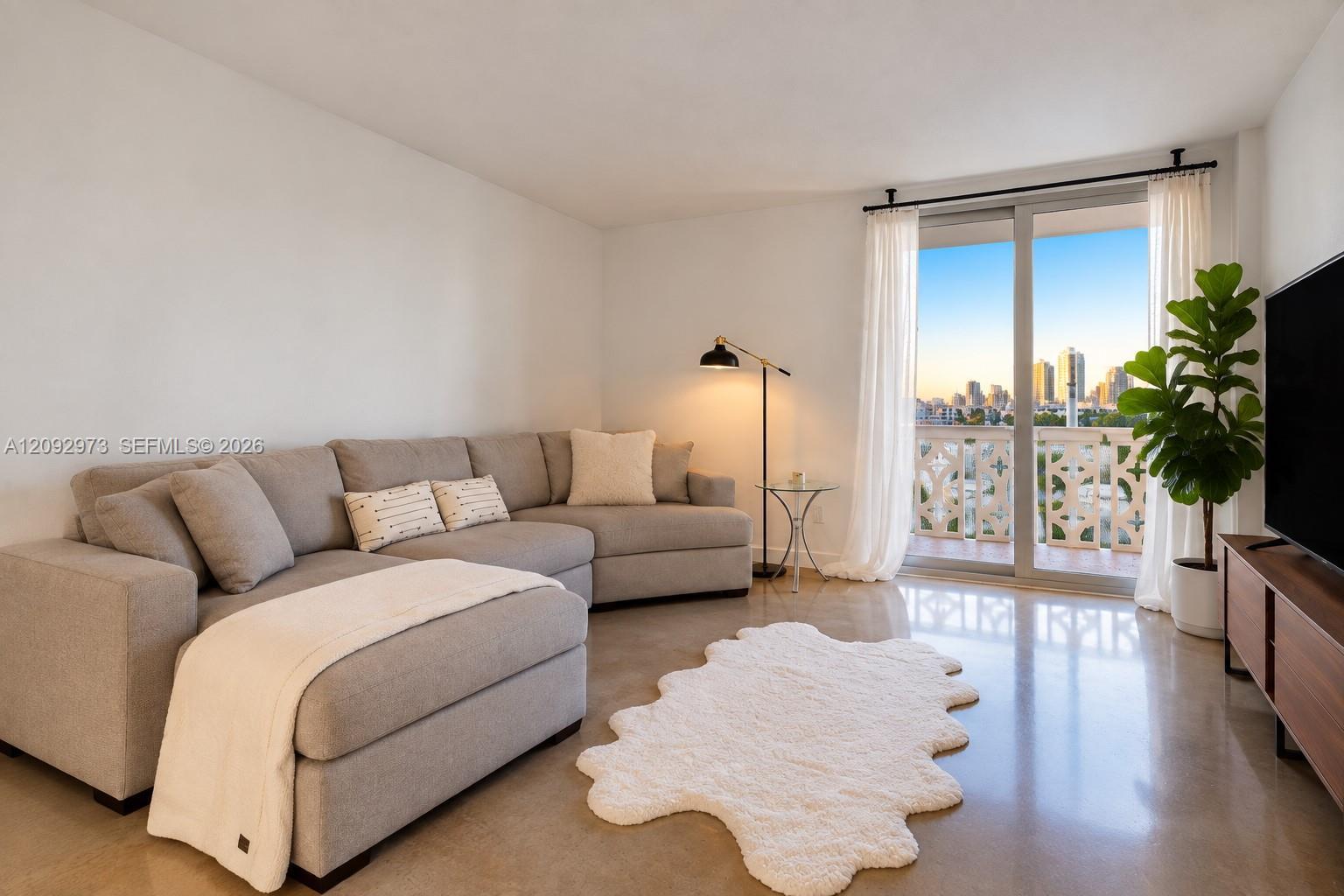 1020 Meridian Ave # 816, Miami Beach FL 33139 photo 2