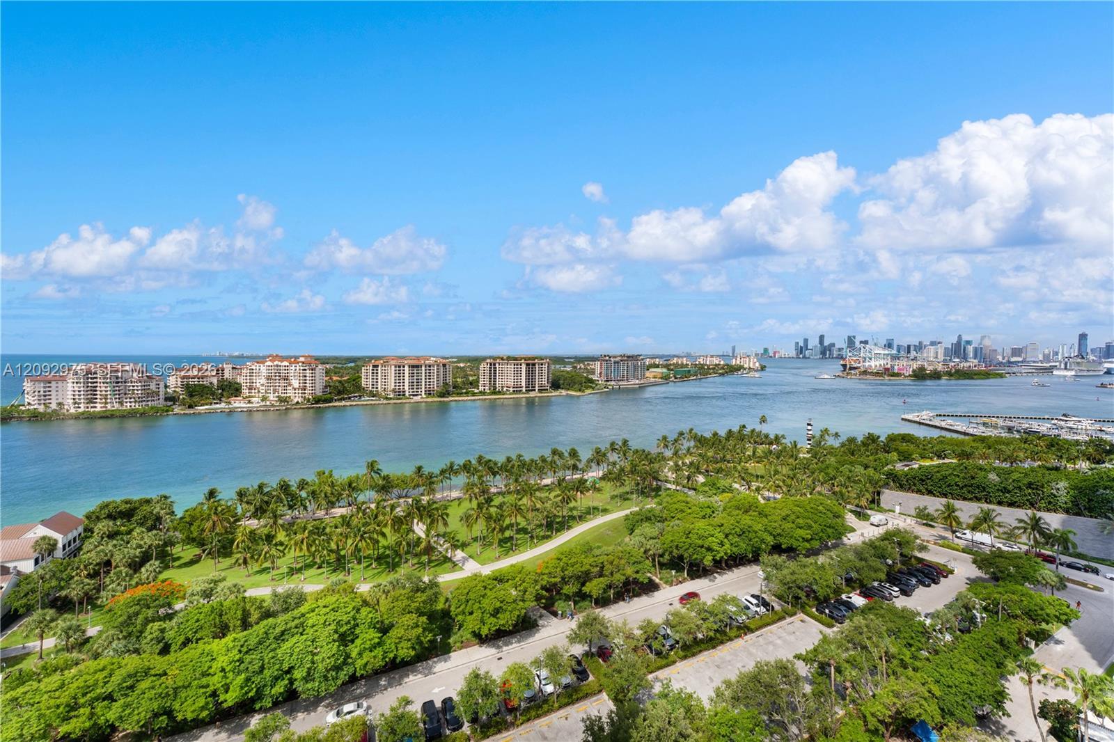 400 S Pointe Dr # 1805, Miami Beach FL 33139 photo 3