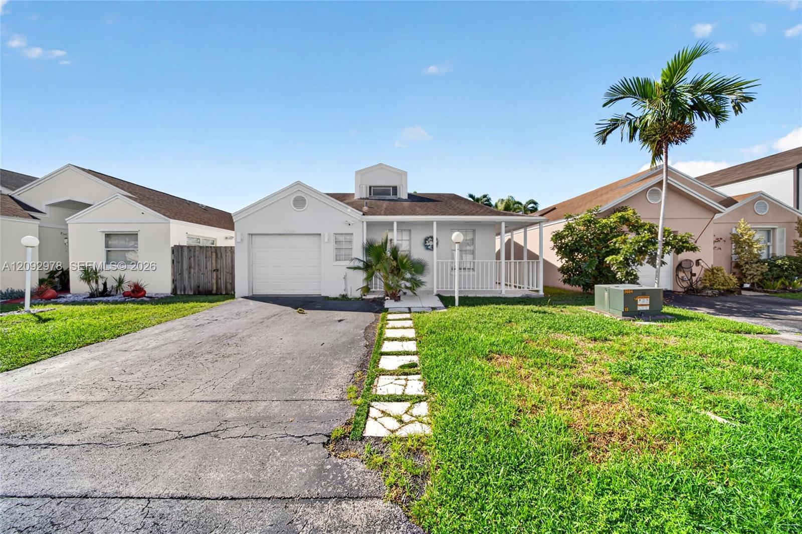 10024 SW 222nd St, Cutler Bay FL 33190 photo 5