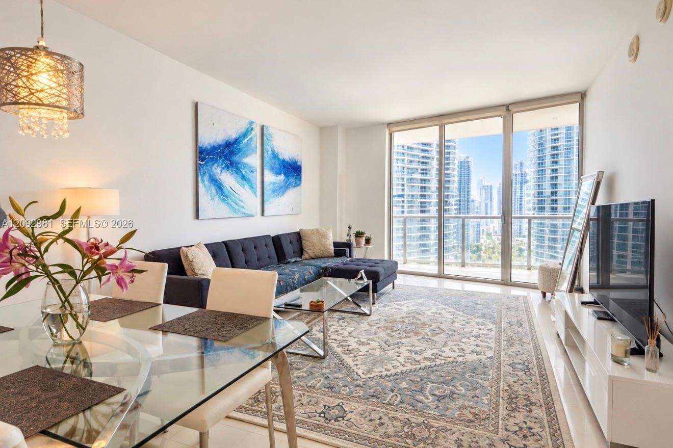 475 Brickell Ave # 3512, Miami FL 33131