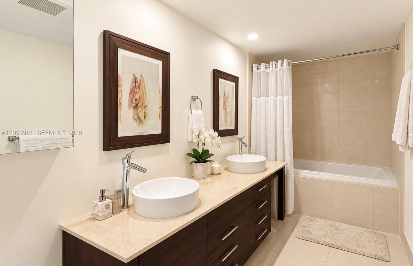 475 Brickell Ave # 3512, Miami FL 33131 photo 4