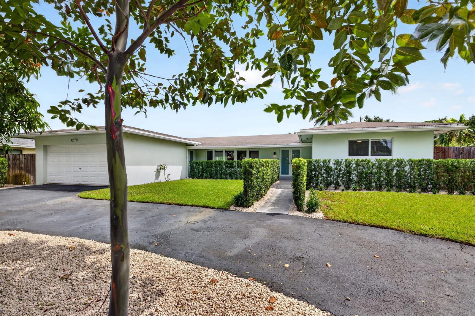 Plantation family homes