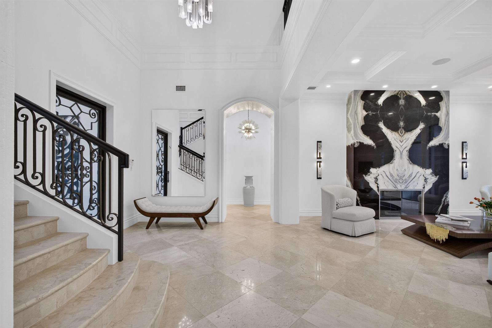 213 Via Palacio, Palm Beach Gardens FL 33418 photo 5