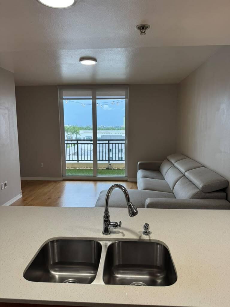 100 N FEDERAL Highway # 1134, Fort Lauderdale FL 33301 photo 5