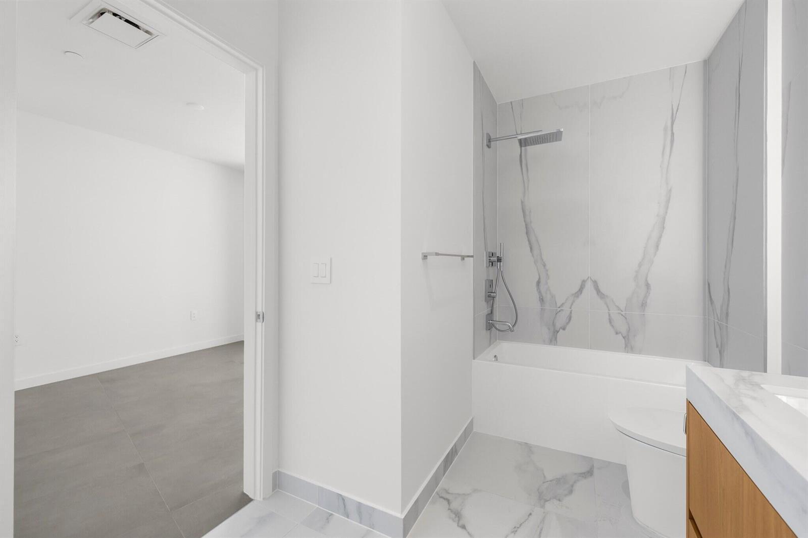 1400 Biscayne Boulevard # 3607, Miami FL 33132 photo 4