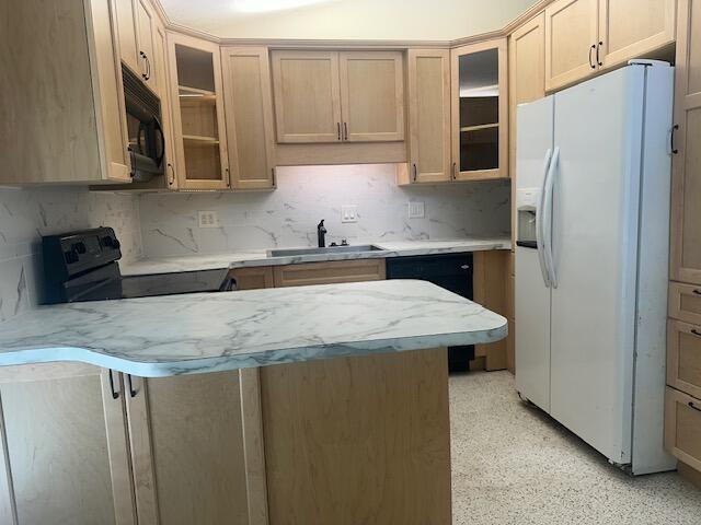 1651 SE 8th Street, Stuart FL 34996 photo 3