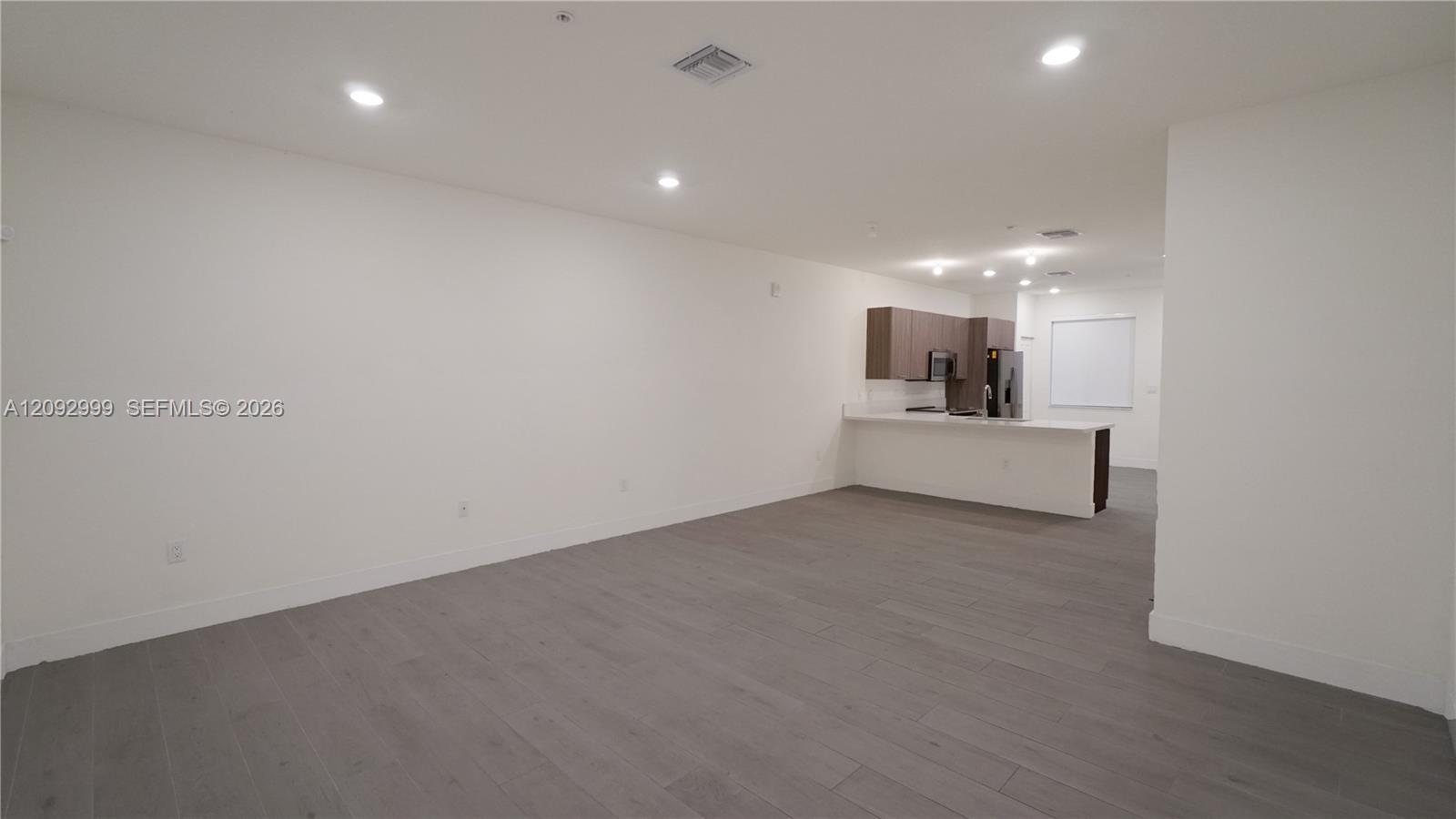 10270 NW 66th St # 104, Doral FL 33178