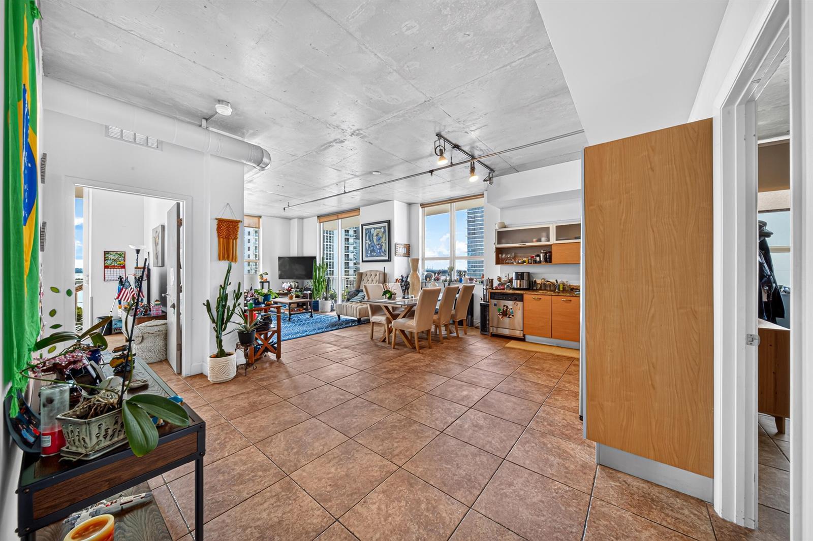 2275 Biscayne Boulevard # 1009, Miami FL 33137 photo 2
