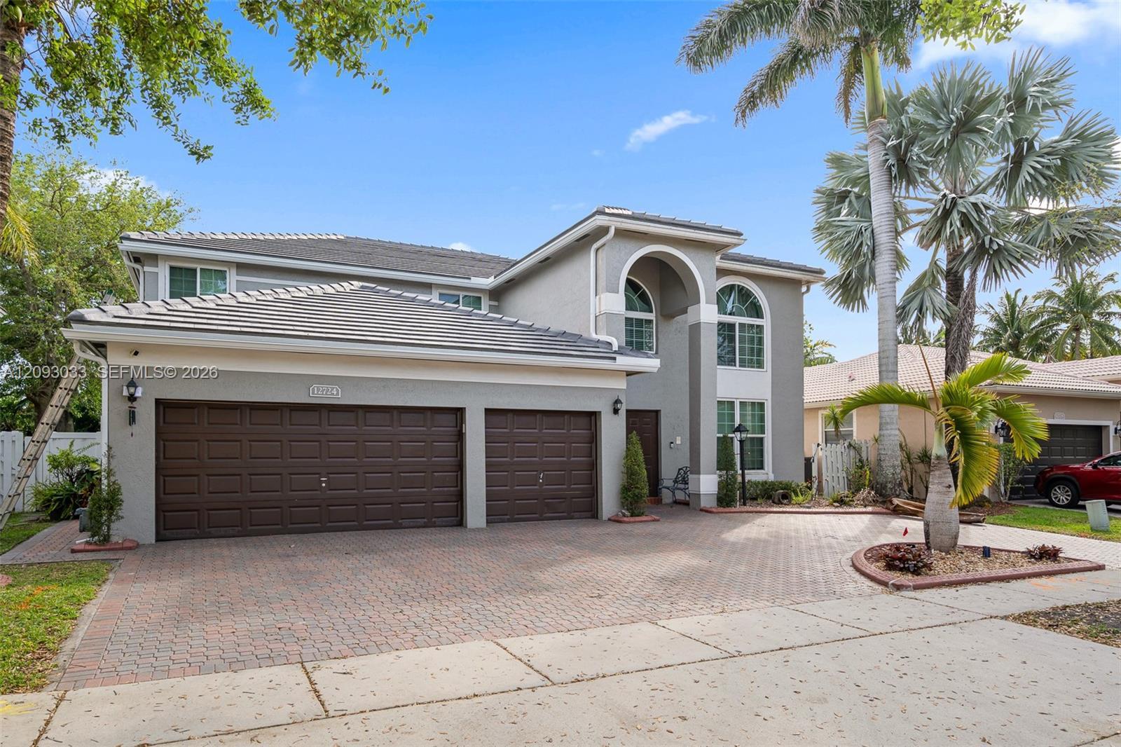 12724 NW 18th Ct, Pembroke Pines FL 33028