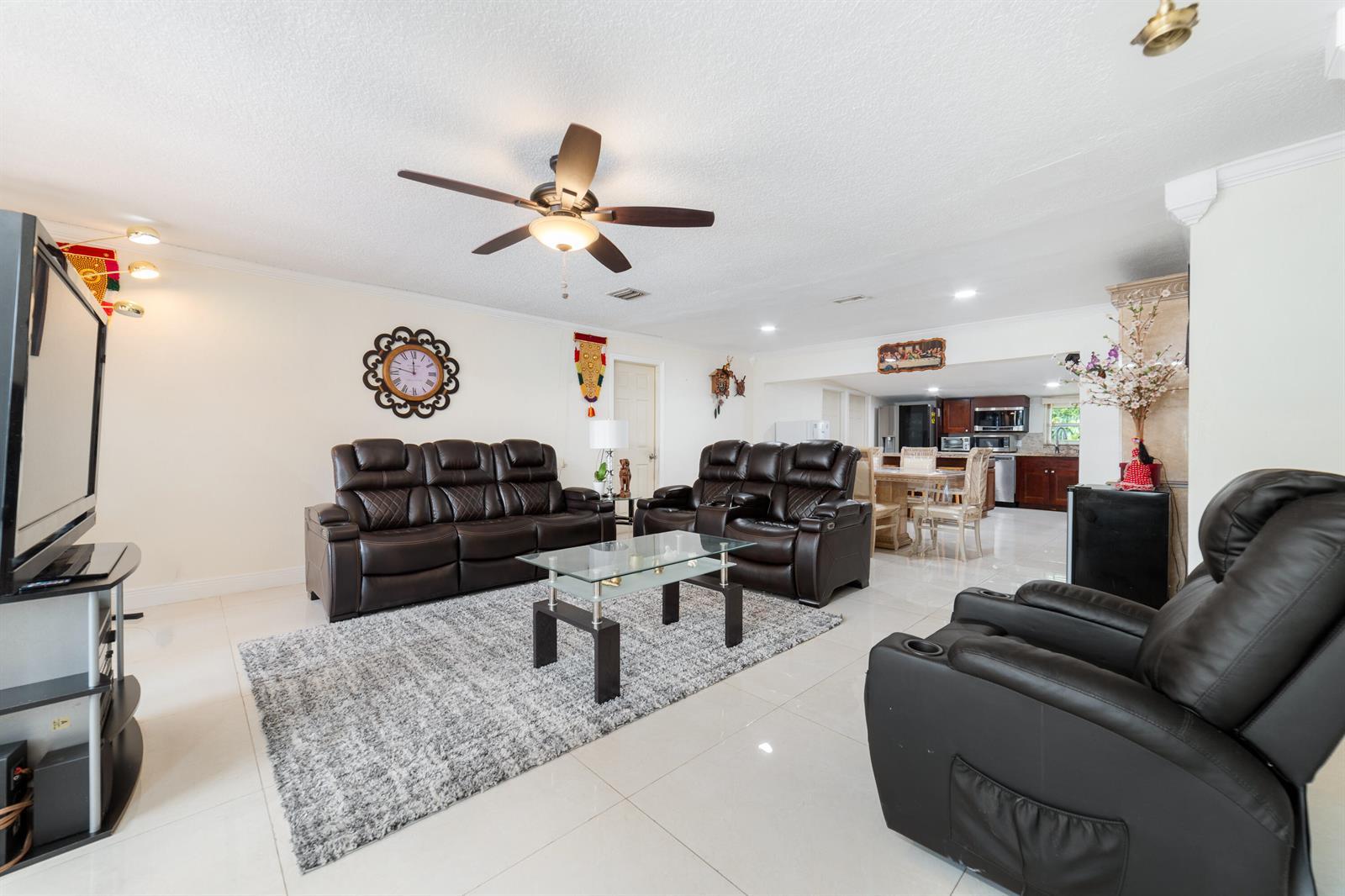 6635 Hope Street, Hollywood FL 33024 photo 3