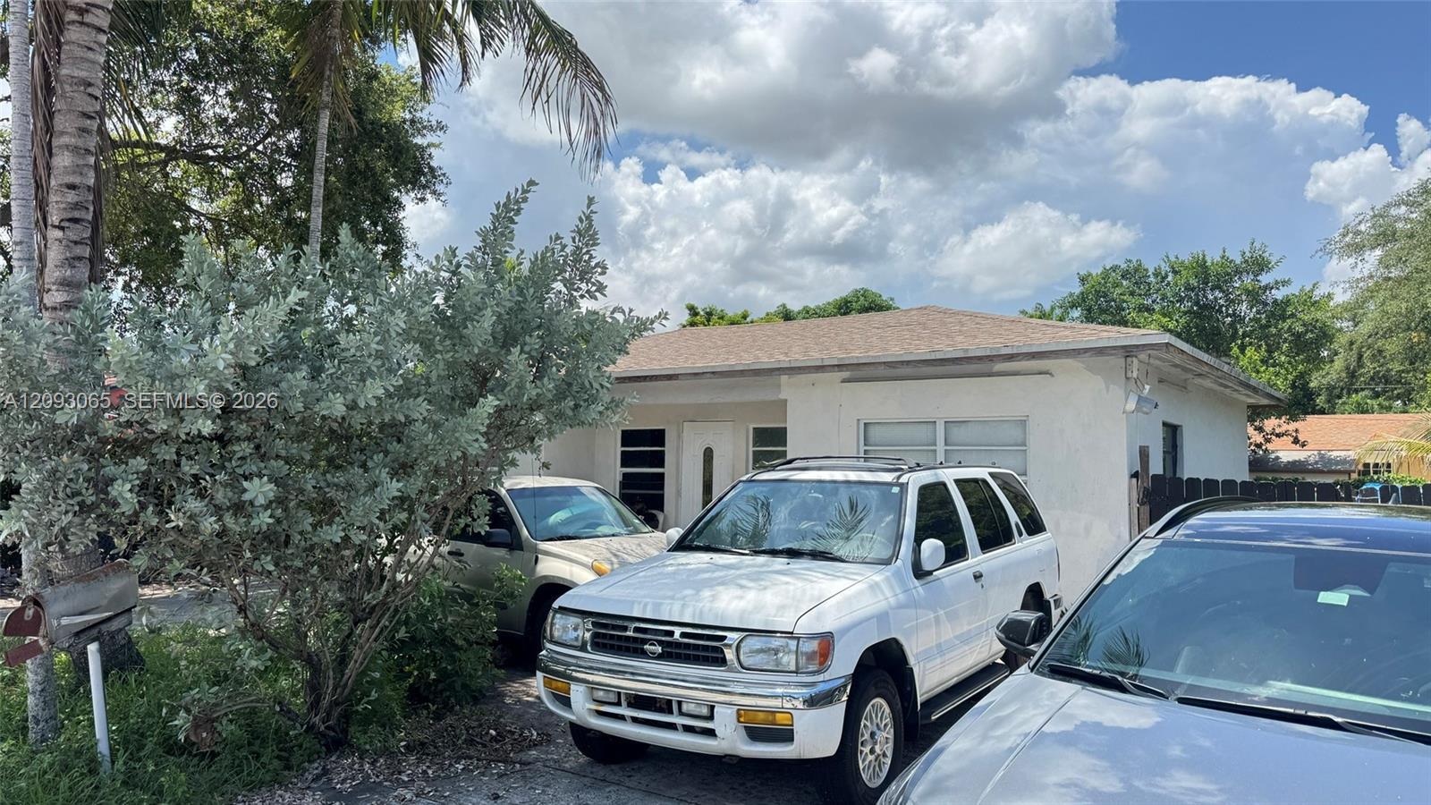 551 NE 159th St, Miami FL 33162 photo 3