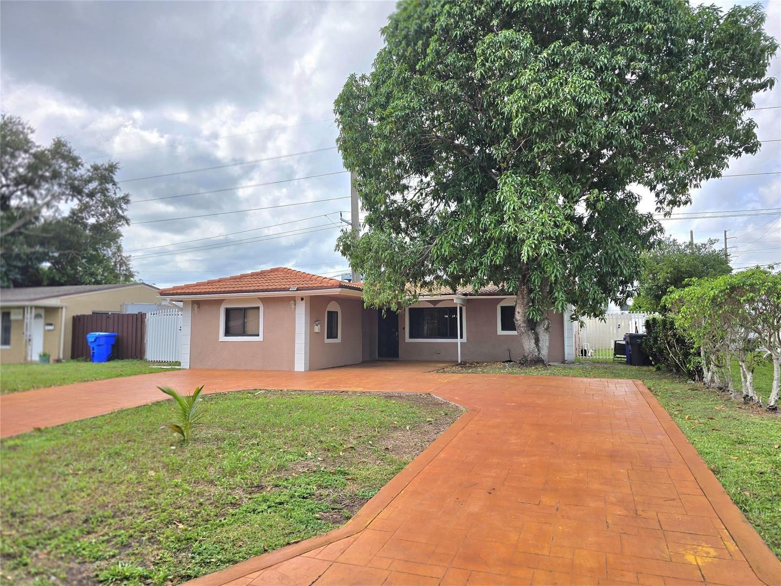 2420 N 59TH Terrace, Hollywood FL 33021 photo 2