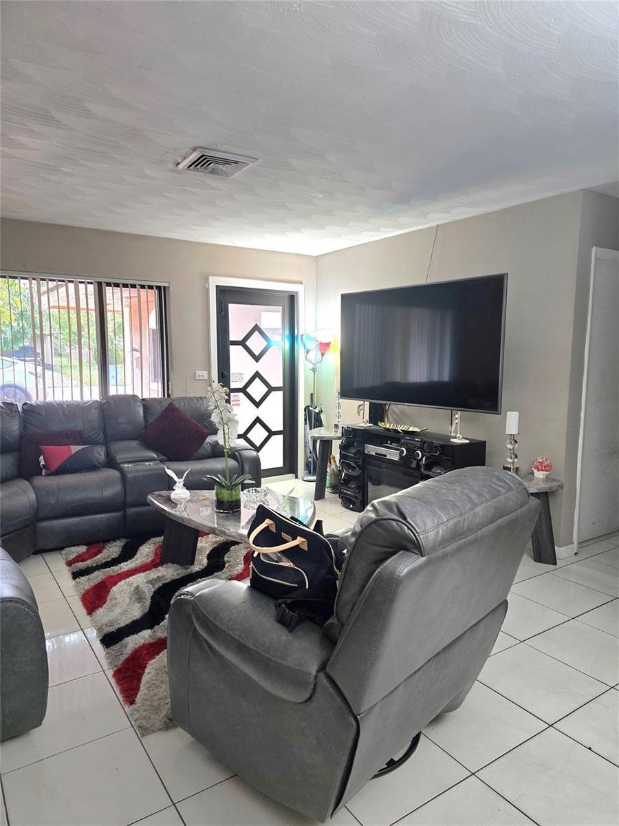 2420 N 59TH Terrace, Hollywood FL 33021 photo 3