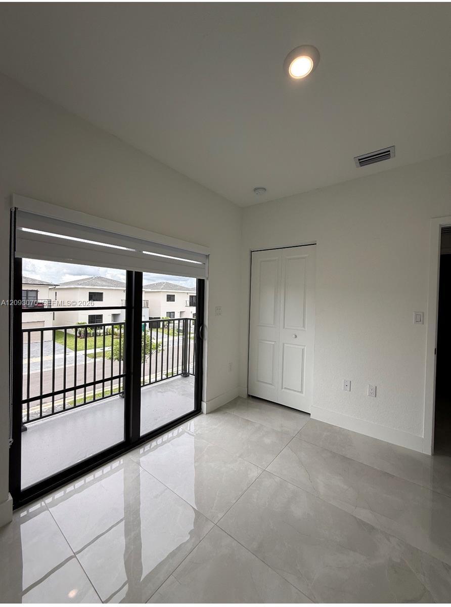1373 NW 1st St, Florida City FL 33034 photo 5