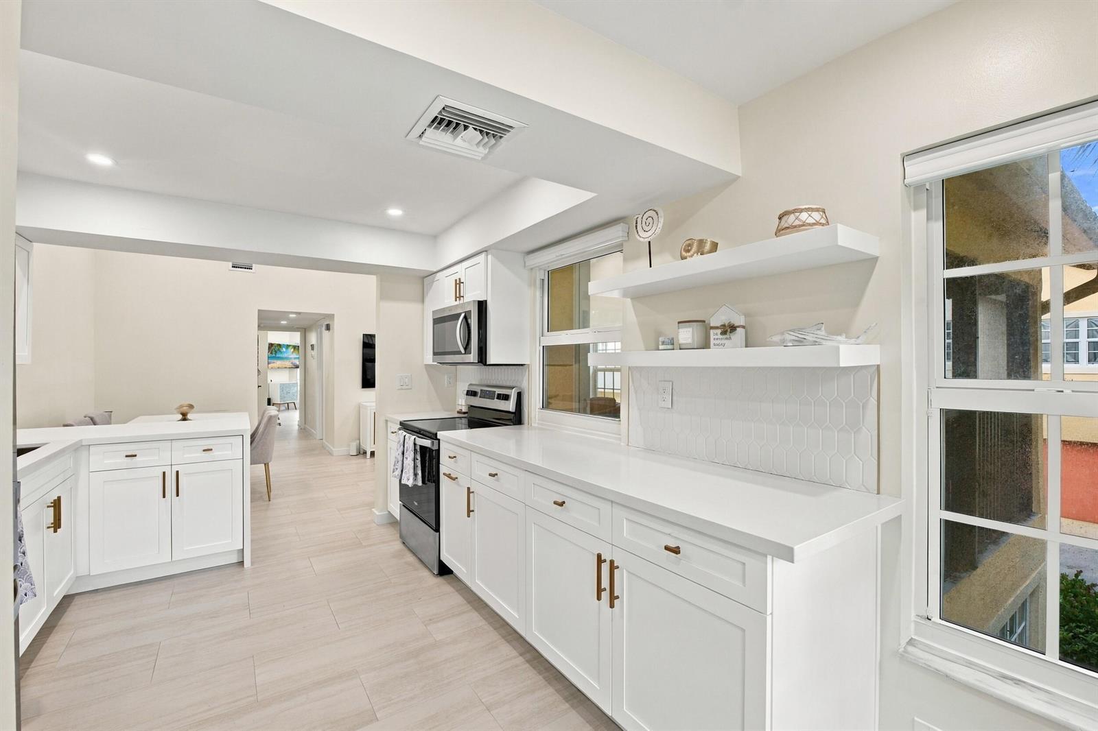 2121 S Ocean Boulevard # 106, Lauderdale By The Sea FL 33062 photo 2