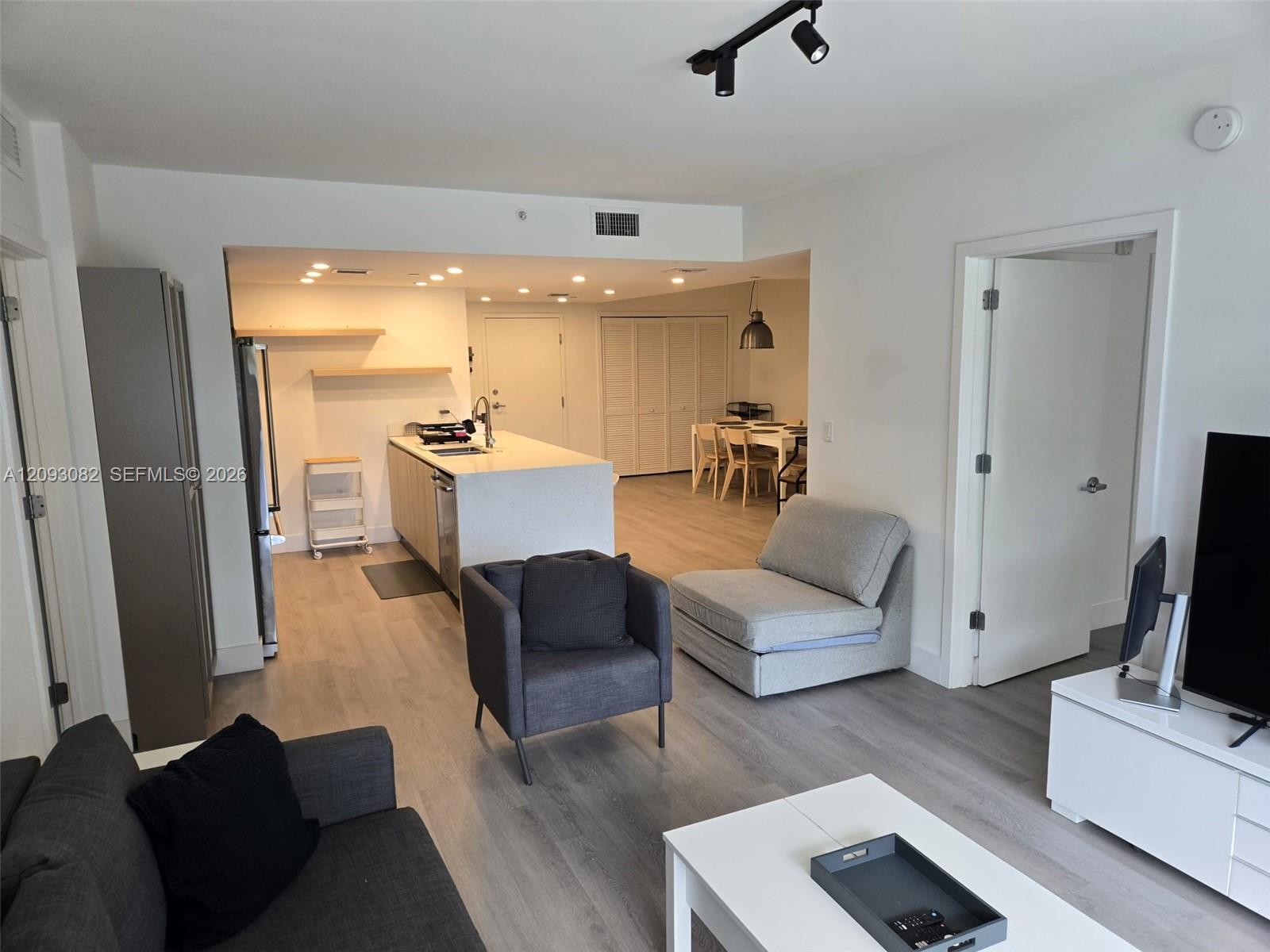 13800 Highland Dr # 207, North Miami Beach FL 33181 photo 5