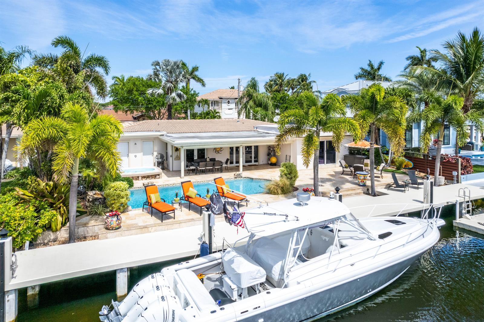 2330 NE 48TH Street NE, Lighthouse Point FL 33064