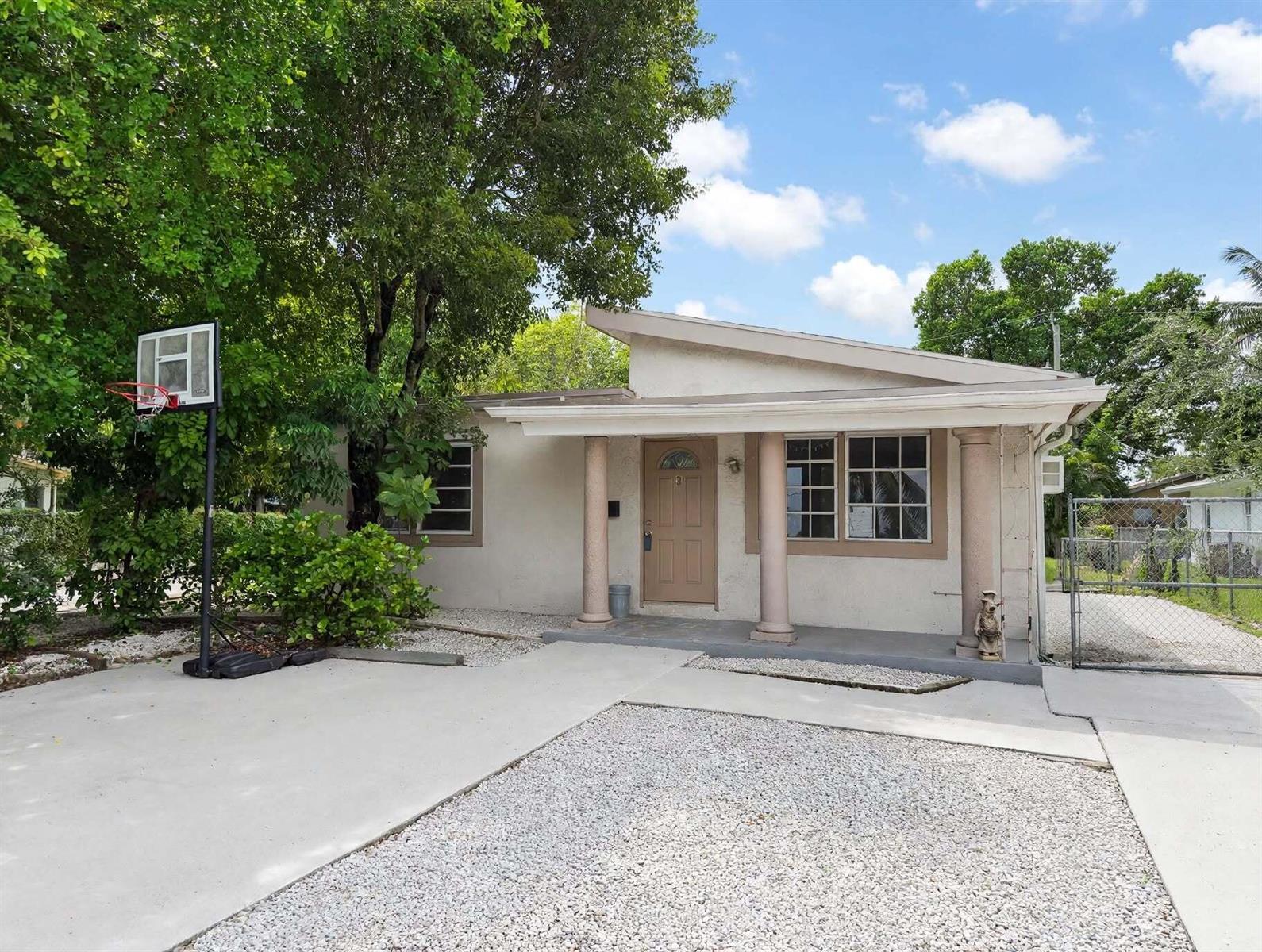 216 NW 12TH Court # 3, Pompano Beach FL 33060
