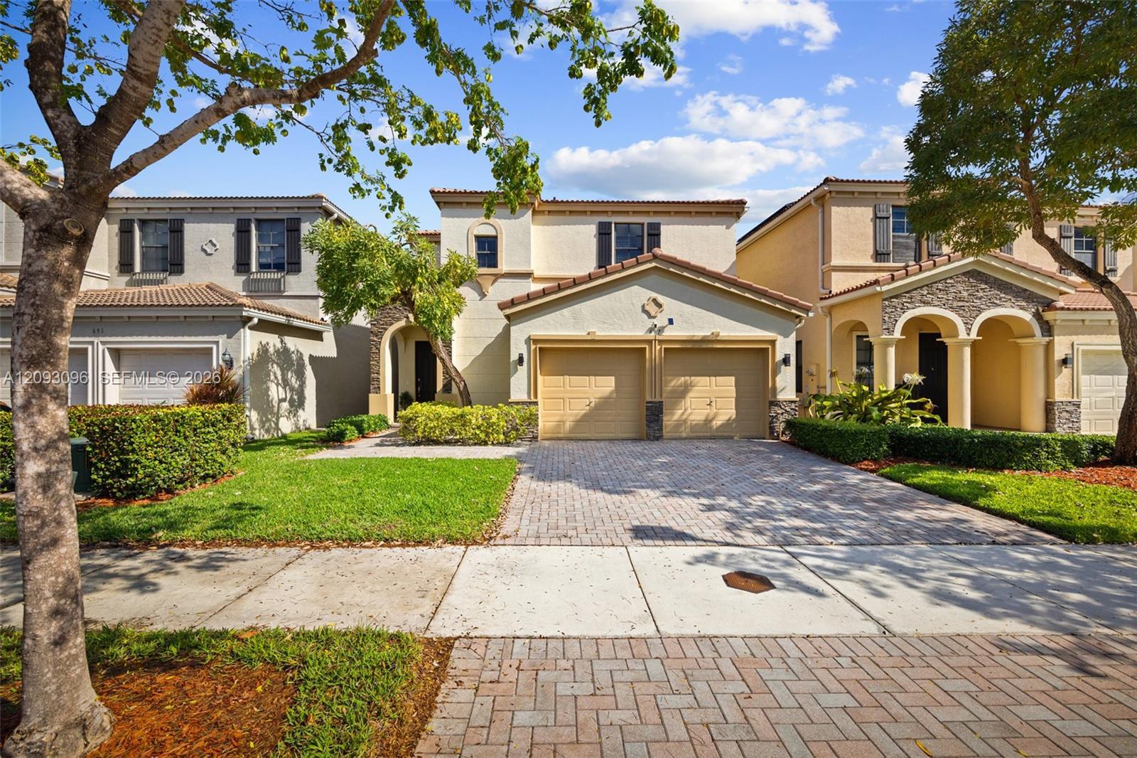 697 NE 193rd Ter, Miami FL 33179 photo 2