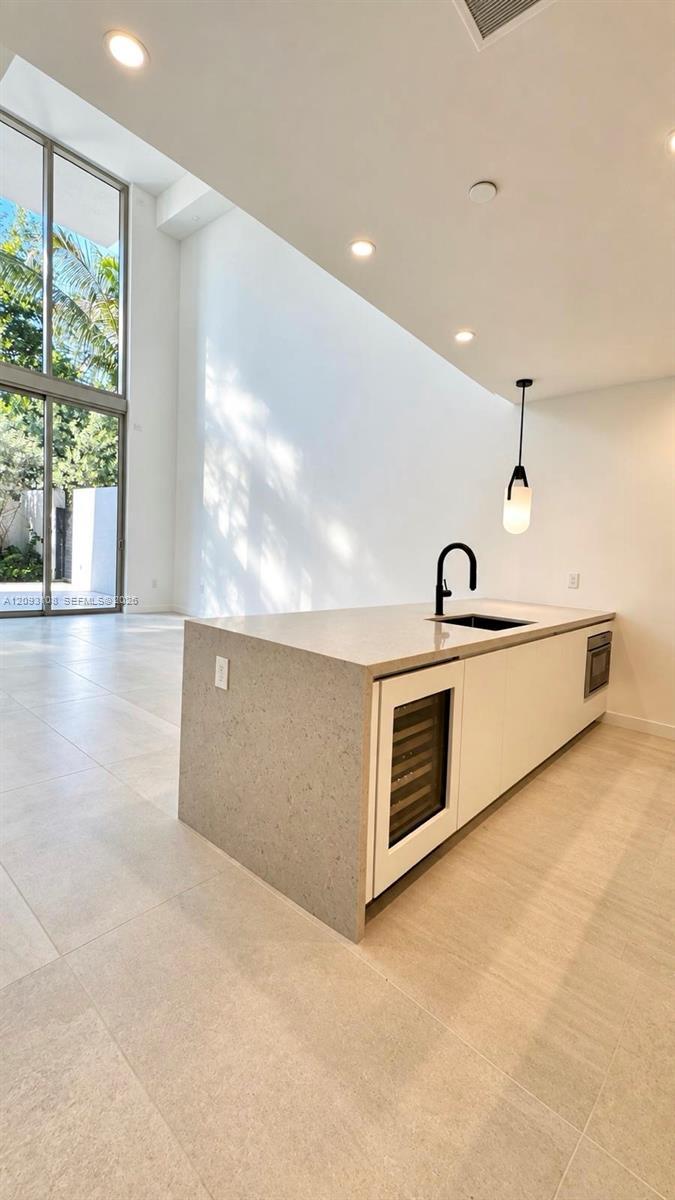 2200 Brickell Ave, Miami FL 33129 photo 2