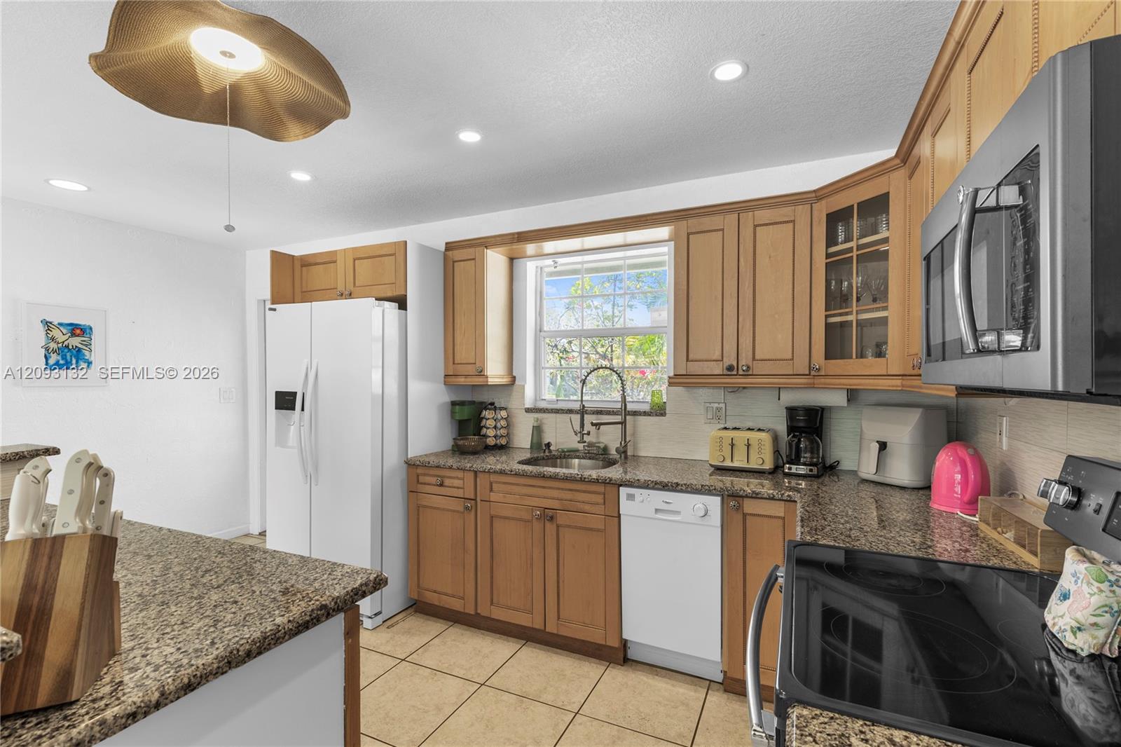 809 SE 14th Dr, Deerfield Beach FL 33441 photo 3