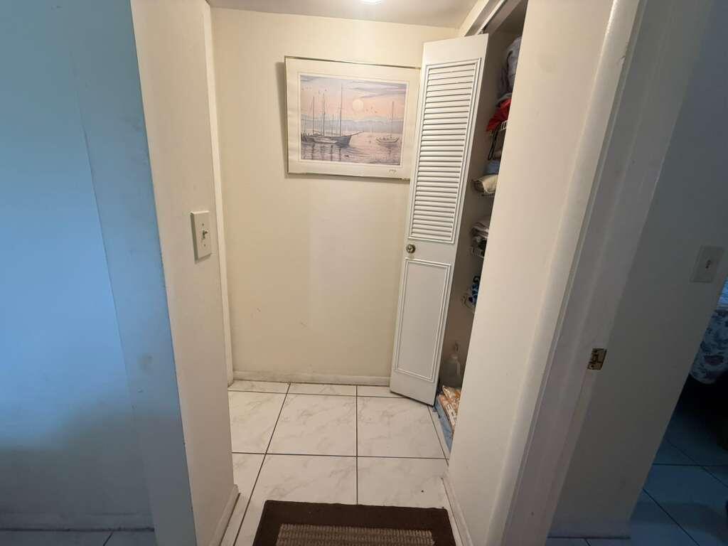 213 Pine HOV Circle, FL 33463 photo 3