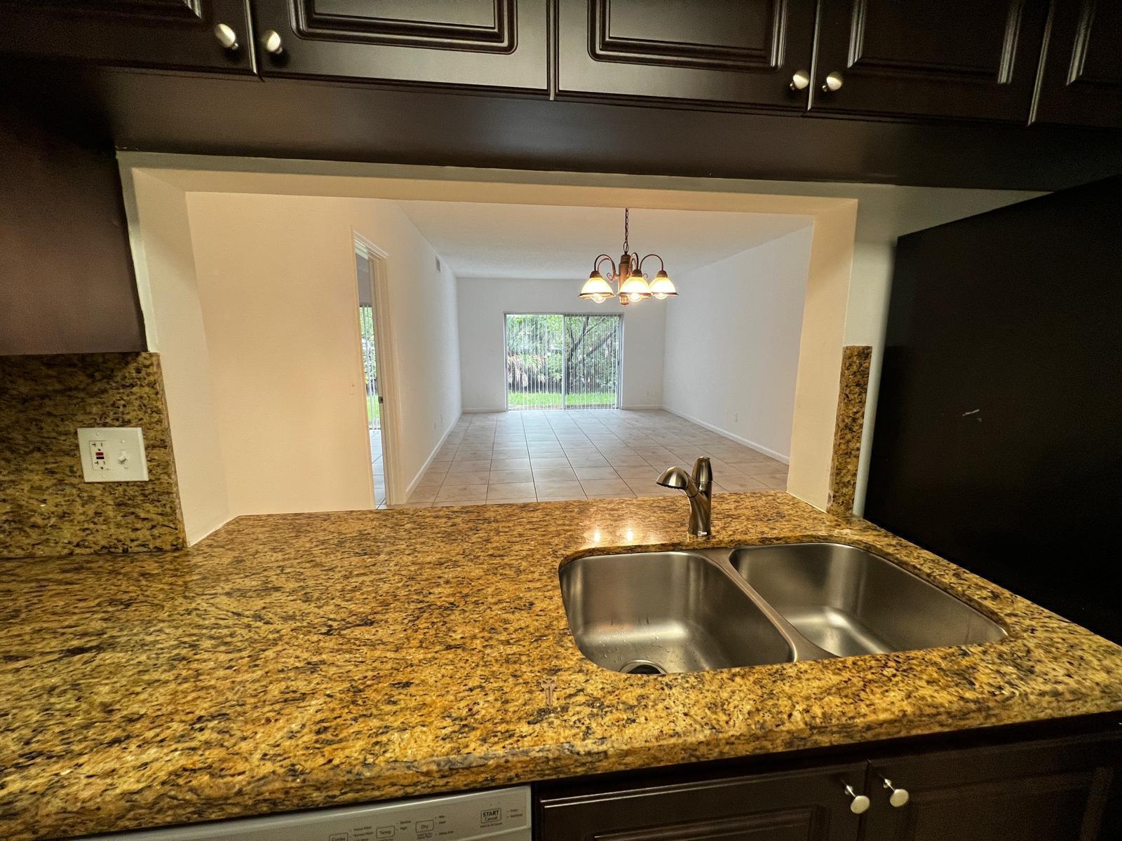 3305 NW 101st Avenue, Coral Springs FL 33065 photo 2