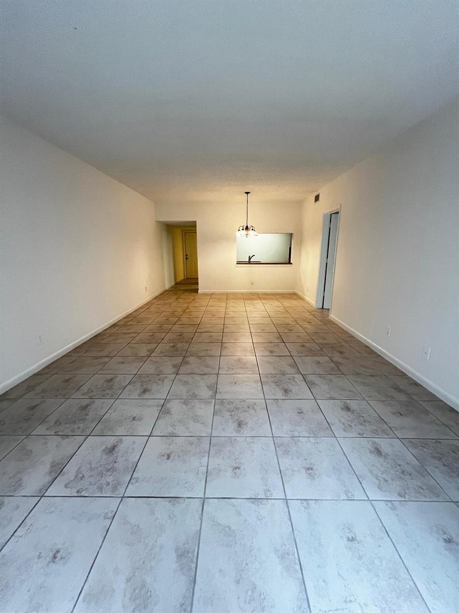 3305 NW 101st Avenue, Coral Springs FL 33065 photo 4