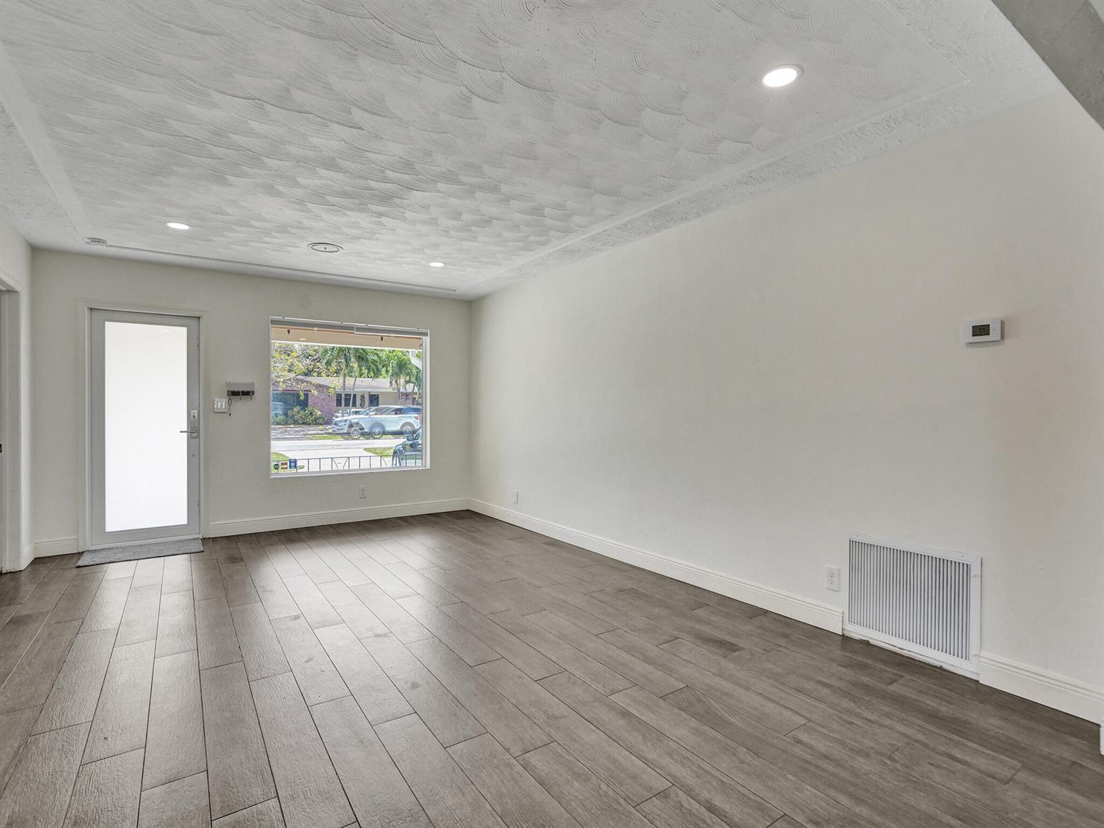 4309 JOHNSON Street, Hollywood FL 33021 photo 4