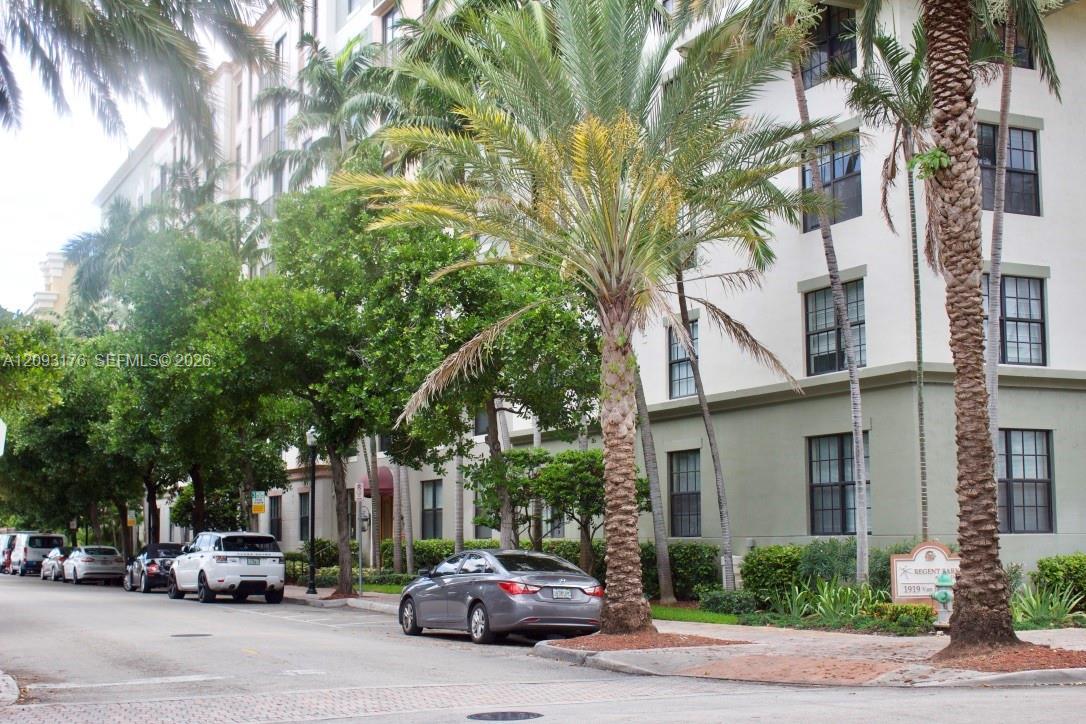 1919 VAN BUREN ST # 801, Hollywood FL 33020