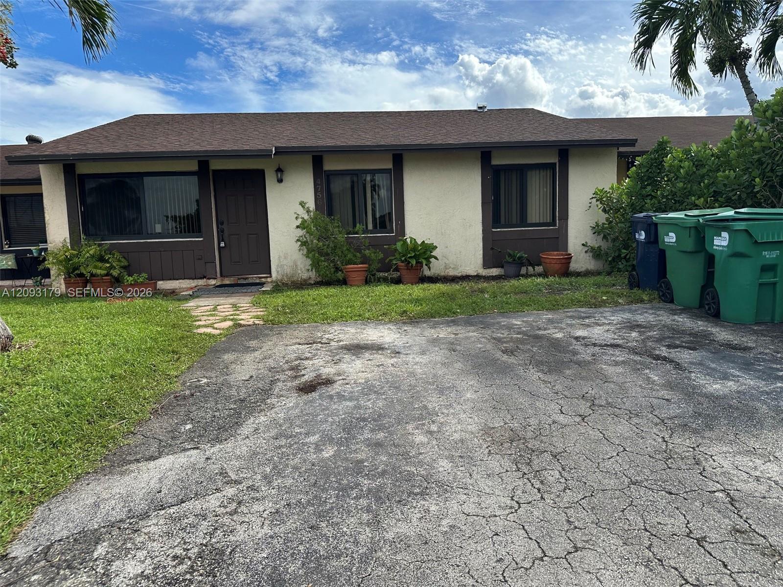 4756 SW 136th Pl, Miami FL 33175 photo 2