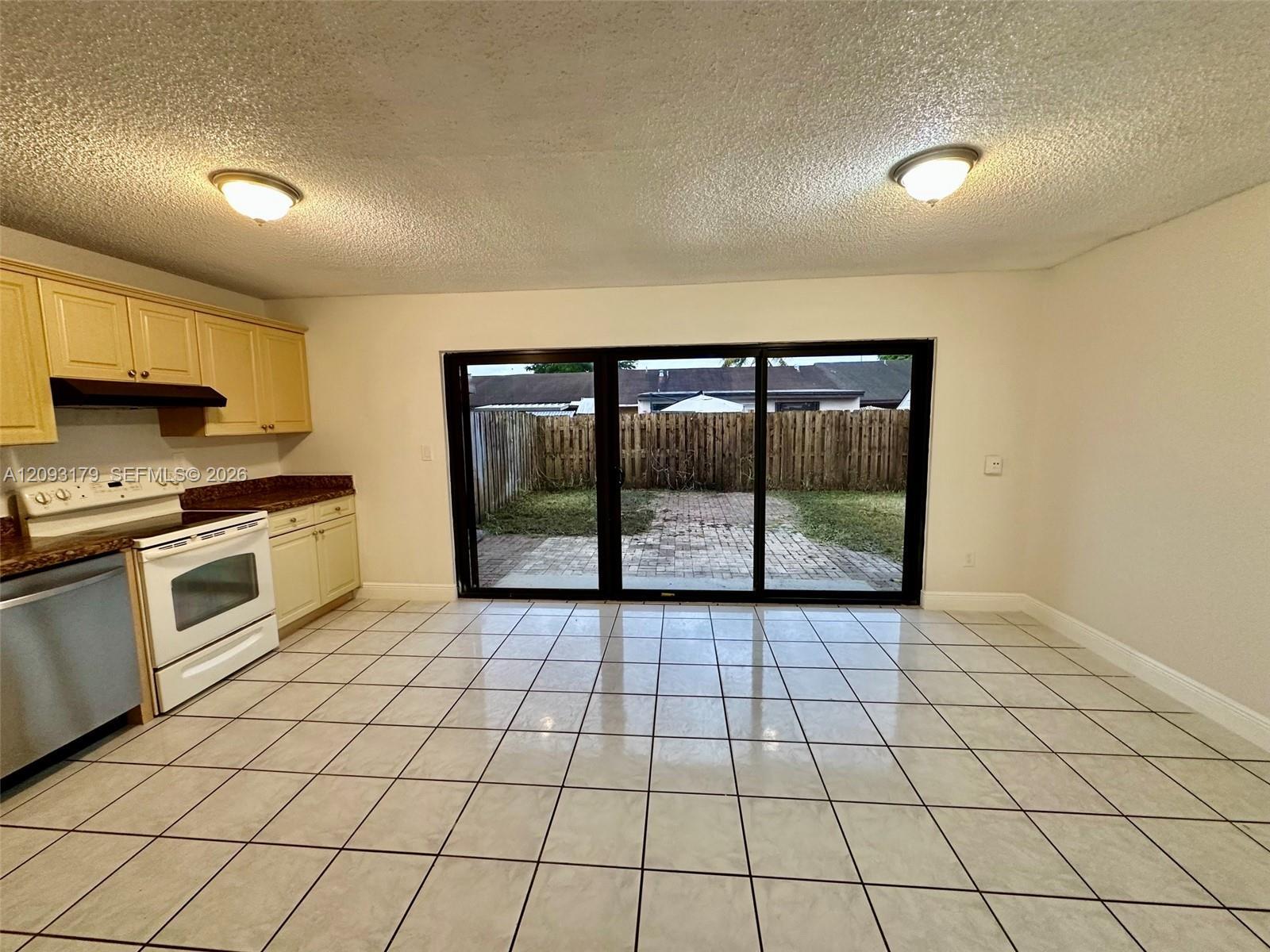 4756 SW 136th Pl, Miami FL 33175 photo 4