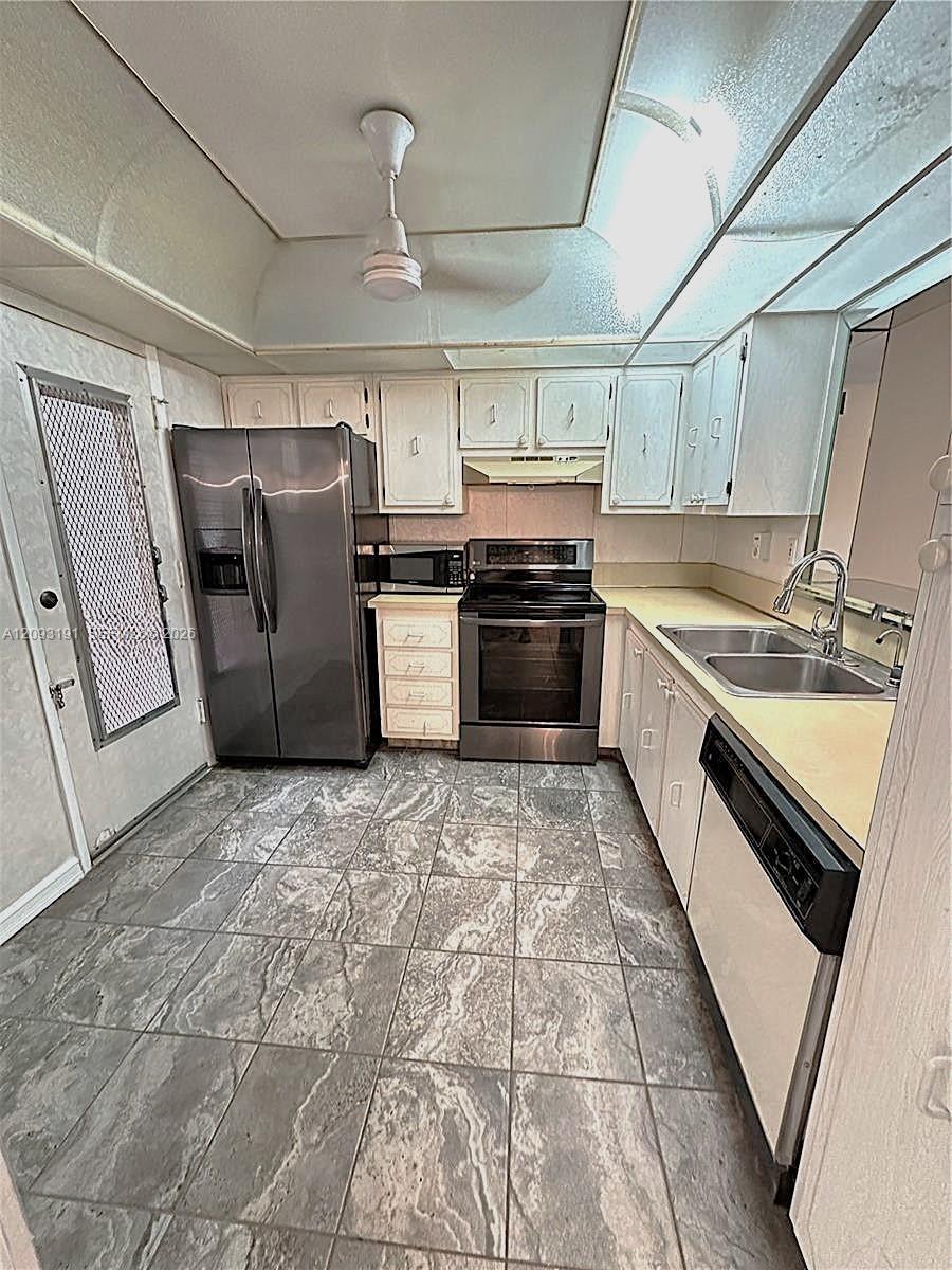 403 NW 68th Ave # 309, Plantation FL 33317 photo 3