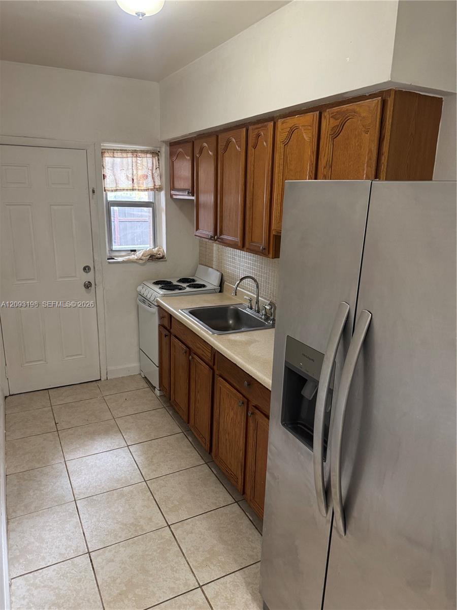 1020 SW 5th St # 4, Miami FL 33130 photo 2