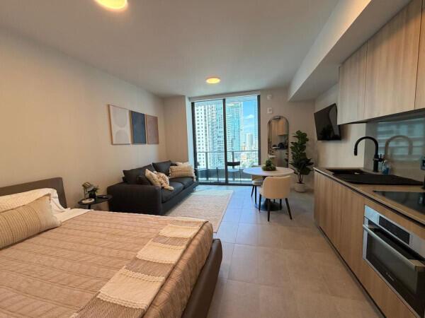 121 NE 5TH Street # 2309, Miami FL 33132 photo 3