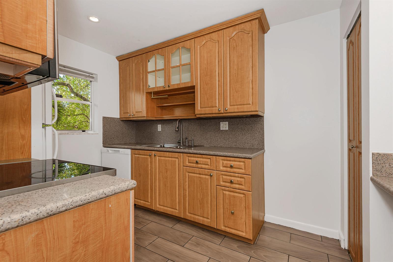 4111 STIRLING Road # 308, Hollywood FL 33021 photo 4