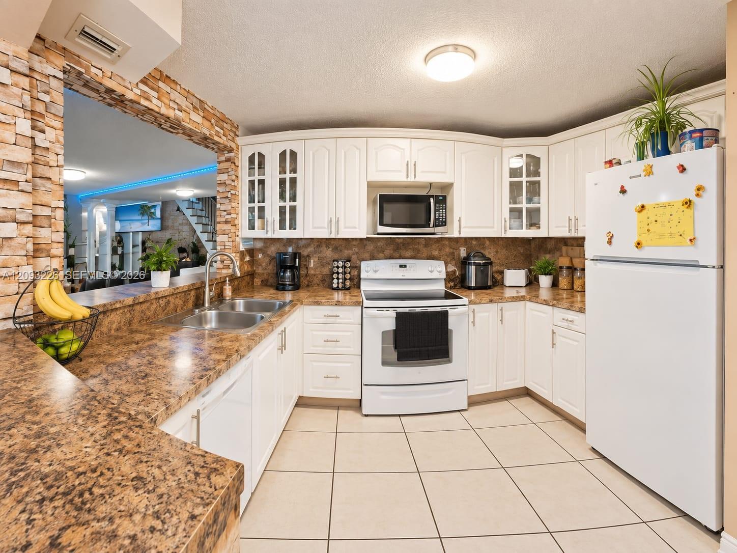1145 W 42nd St # 26, Hialeah FL 33012 photo 3