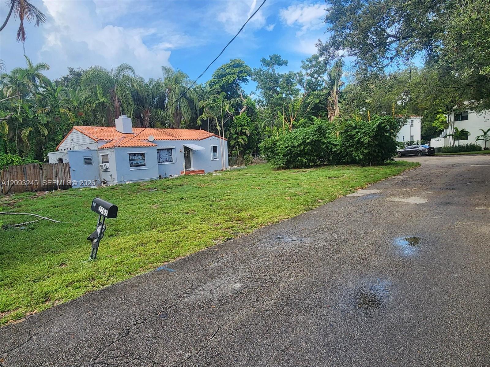 1107 NE 117th St, Biscayne Park FL 33161 photo 2