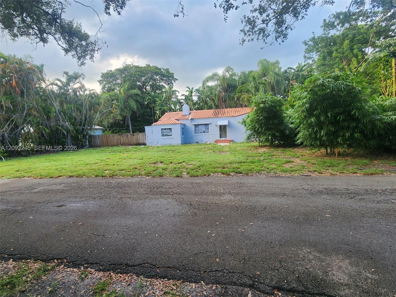 1107 NE 117th St, Biscayne Park FL 33161 photo 3