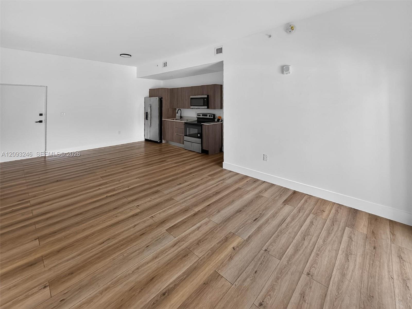 1534 NW 1st St # 201, Miami FL 33125 photo 2